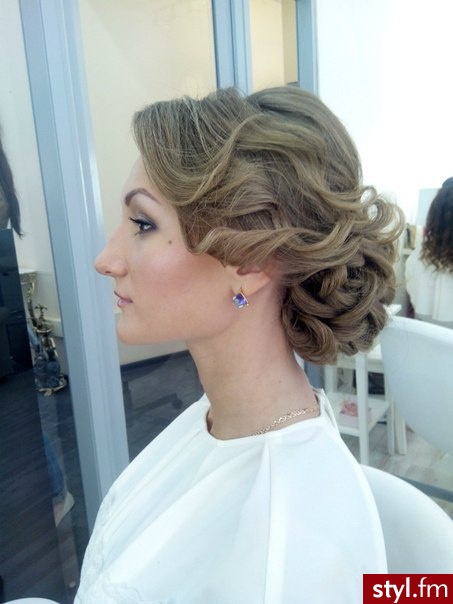 Blond Upięcie Kręcone Ślubne Długie Fryzury