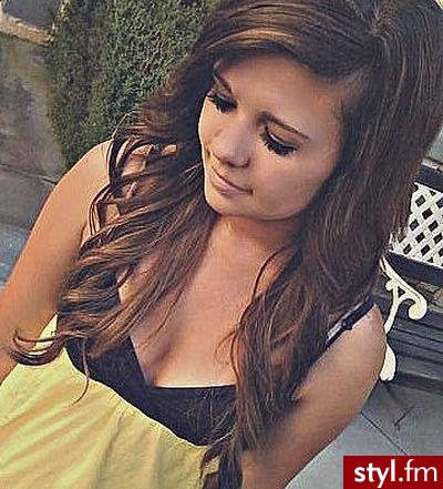 fryzury-krecone - Kręcone Na co dzień Średnie Fryzury