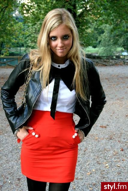 Jeżeli zdjęcie znajduje się już w galerii poproszę o link - Moda uliczna Inne Moda
