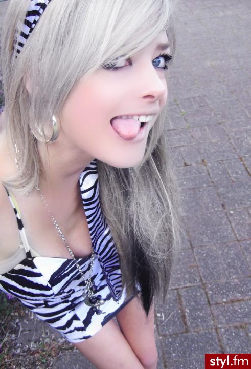 emoo,..... blond czy czerń ? - Misz-masz