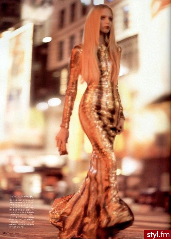 Sukienki Moda