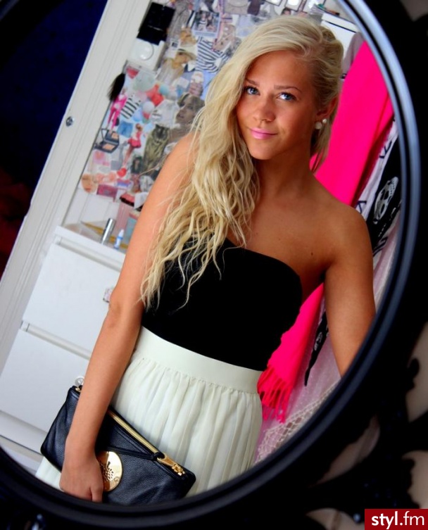 Blond Rozpuszczone Kręcone Na co dzień Długie Fryzury