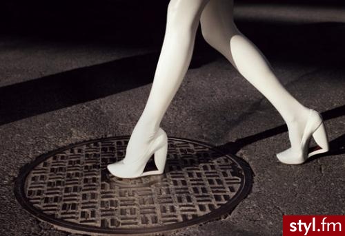 Jeżeli zdjęcie znajduje się już w galerii poproszę o link - Pozostałe Buty Moda