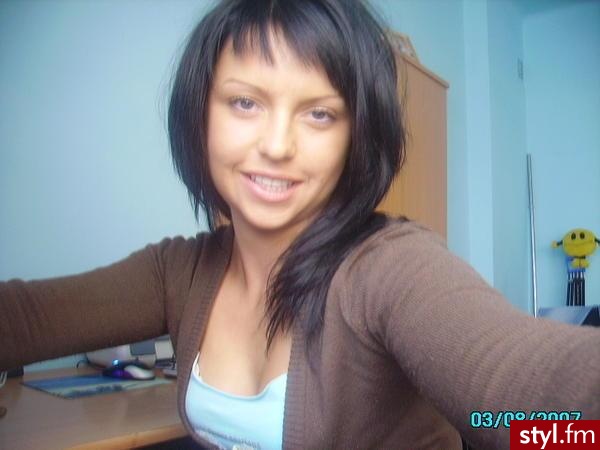 Średnie Fryzury