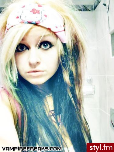EMO Alternatywne Średnie Fryzury