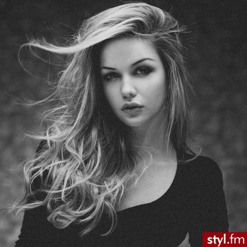 Blond Rozpuszczone Kręcone Na co dzień Średnie Fryzury