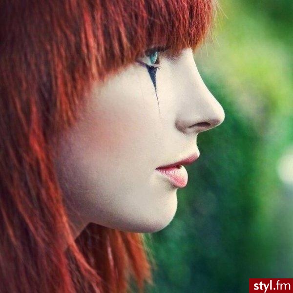 jest ? ! to podaj link : ))) - Średnie Fryzury