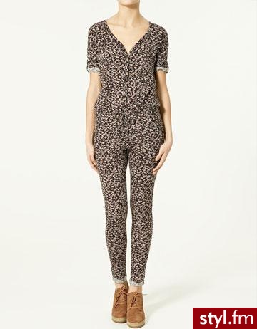 FLORAL DUNGAREES WITH BUTTONS - Dresses - Collection - Woman - ZARA Poland. Pobrano ze strony: http://www.zara.com/webapp/wcs/stores/servlet/product/11725/en/zara-sales/11017/176011/FLORAL%2BDUNGAREES%2BWITH%2BBUTTONS - Pozostałe Ciuchy Moda