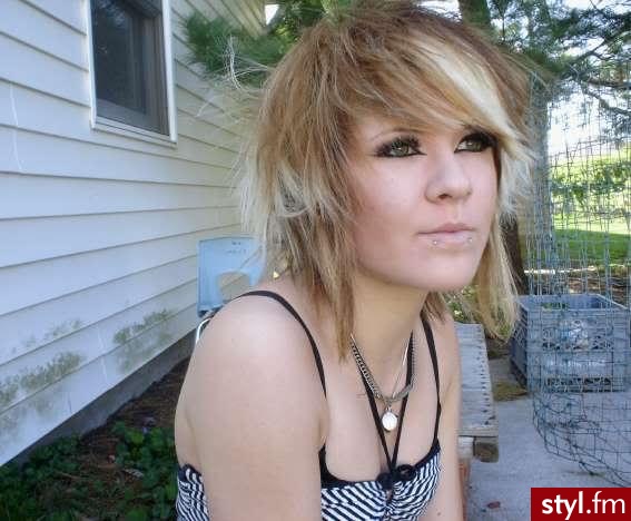 EMO Alternatywne Średnie Fryzury