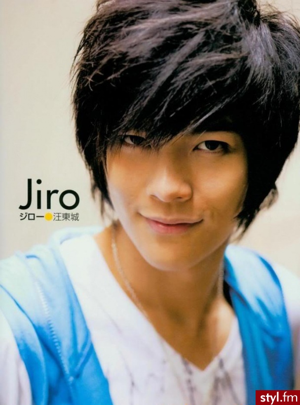 Jiro Wang. Jiro Wang - Średnie Męskie Fryzury