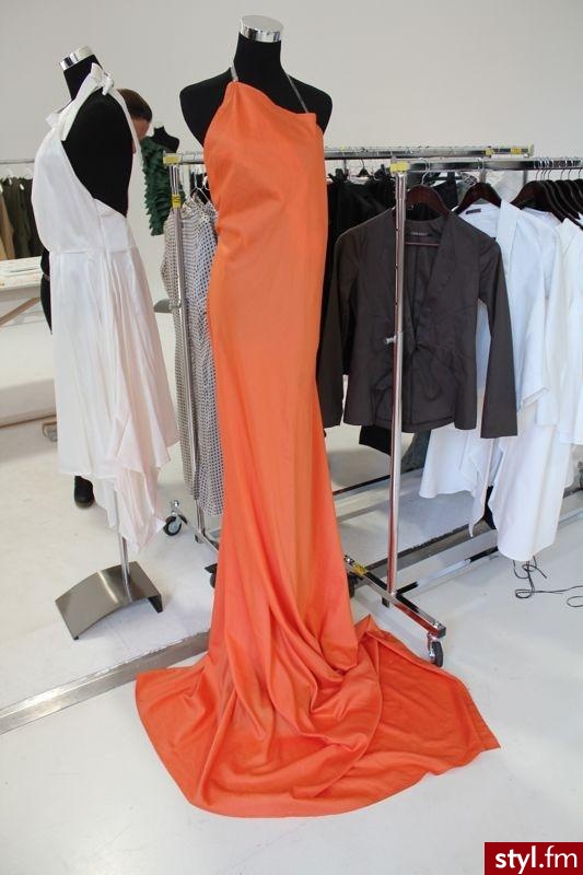 Sukienki Moda