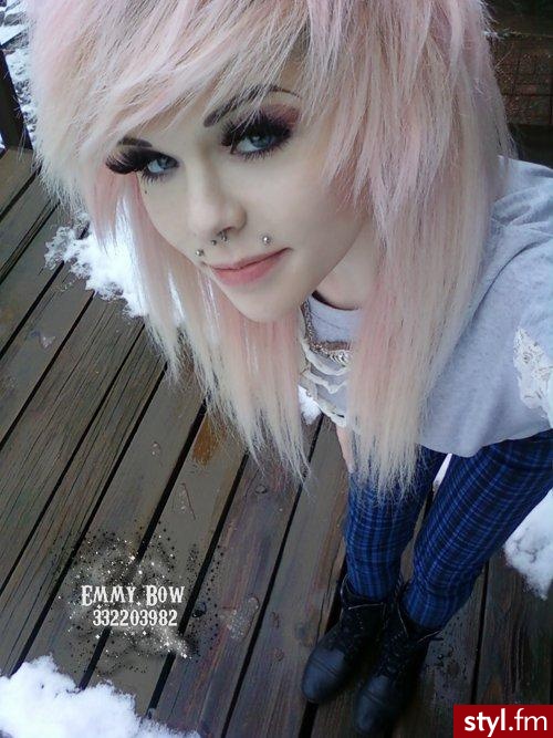 EMO Alternatywne Średnie Fryzury