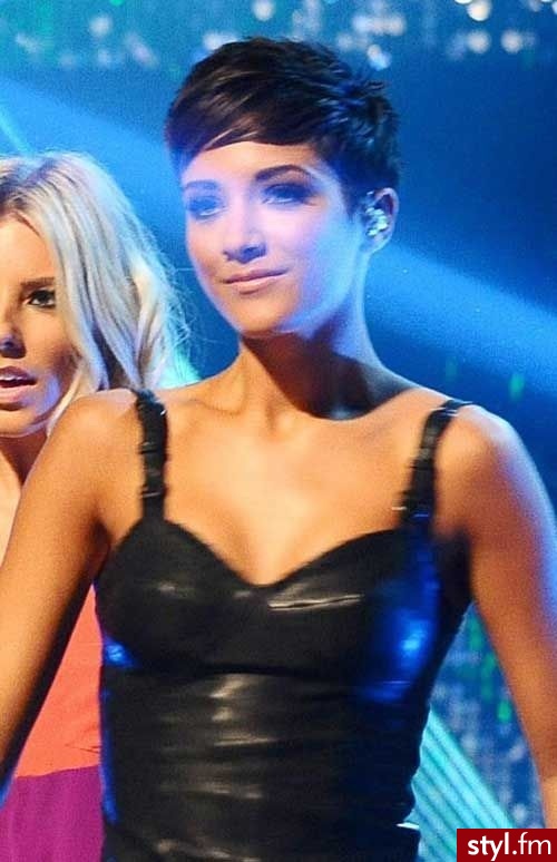 Czarne Rozpuszczone Proste z grzywką Wieczorowe Krótkie Fryzury