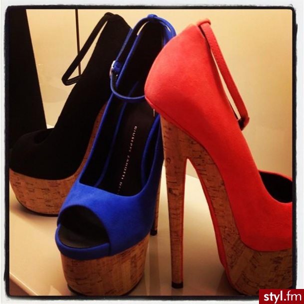 Szpilki Buty Moda