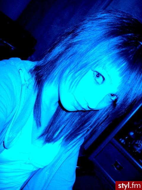 Emo - EMO Alternatywne Średnie Fryzury
