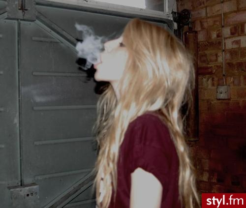 Blond Rozpuszczone Kręcone Na co dzień Długie Fryzury