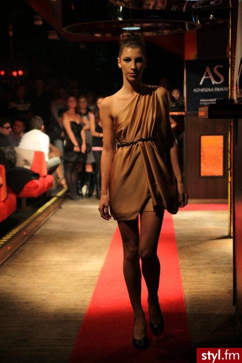 AGNIESZKA ŚWIATŁY projekt - Pozostałe Ciuchy Moda