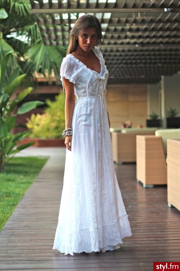 Sukienki Moda