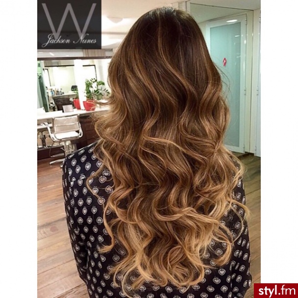 Kręcone Na co dzień Długie Fryzury