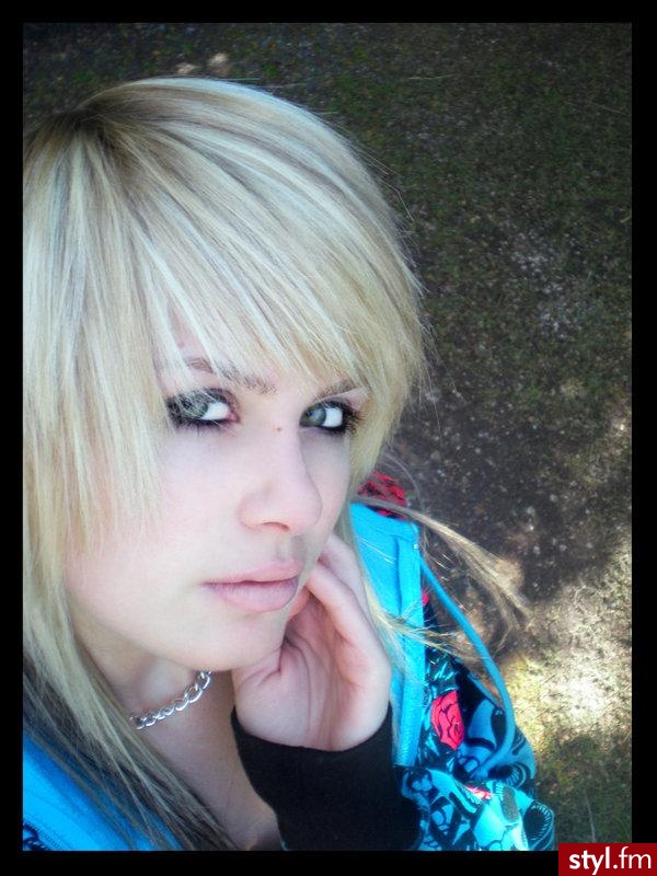 Blond EMO Alternatywne Średnie Fryzury