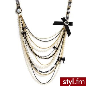 Betsey Johnson 'Vintage Betsey' Multi Chain Necklace - Polyvore. Pobrano ze strony: http://www.polyvore.com/betsey_johnson_vintage_multi_chain/thing?id=33344017 - Misz-masz