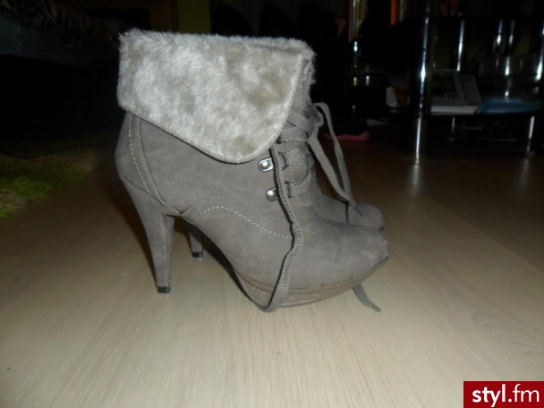 Pozostałe Buty Moda
