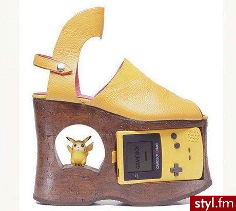 Coś na miarę XXI wieku :D 2000 dolarów za parę x) - Pozostałe Buty Moda