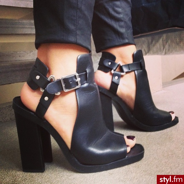 Sandały Buty Moda