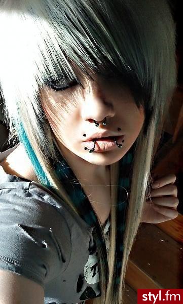 EMO Alternatywne Średnie Fryzury