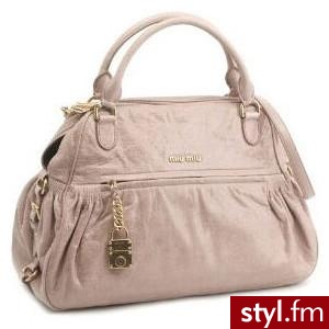 High End - Polyvore. Pobrano ze strony: http://www.polyvore.com/high_end/collection?id=754188 - Misz-masz