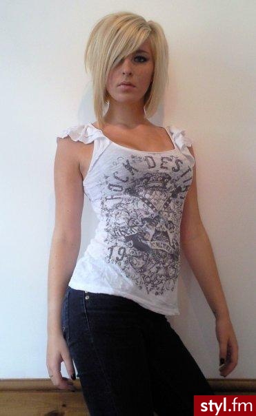 Średnie Fryzury
