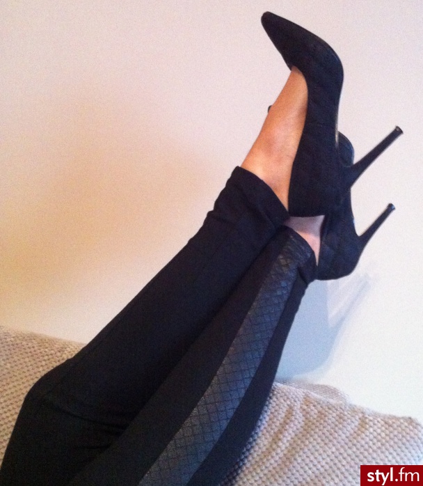 Serdecznie Zapraszam :) 

https://www.facebook.com/eFascino 

http://allegro.pl/listing/user/listing.php?us_id=27256197 - Szpilki Buty Moda