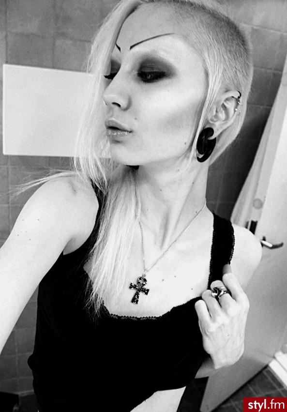 Blond Rozpuszczone Proste Na co dzień Średnie Fryzury