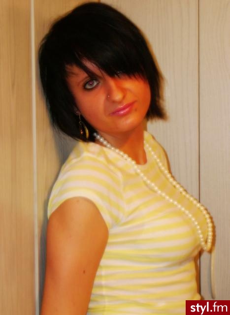 Średnie Fryzury