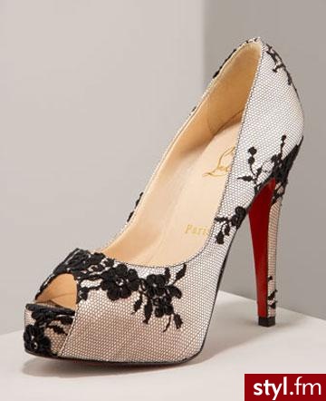 Christian Louboutin stawia na koronkę - 995$ - Pozostałe Buty Moda