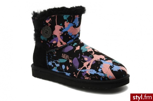 Ugg Australia PÓŁBUTY I BOTKI MINI BAILEY BUTTON PAINT SPLATTER BY UGG AUSTRALIA (Czarny) - Botki Buty Moda