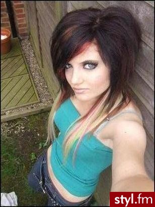 EMO Alternatywne Średnie Fryzury
