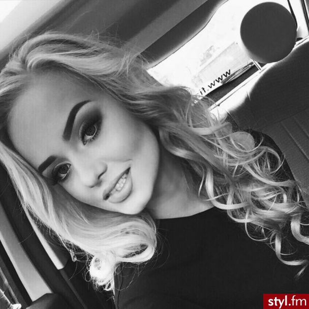 Blond Rozpuszczone Kręcone Na co dzień Średnie Fryzury