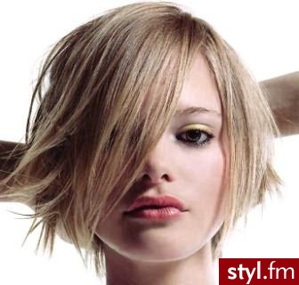 damskie fryzury. Fryzury - włosy średnie. damskie fryzury - Internetowy Katalog Fryzur IKF.com.pl, propozycje fryzur na każdą okazję np. www fryzury - Średnie Fryzury