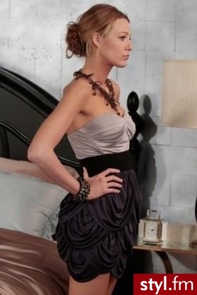 Sukienki Moda