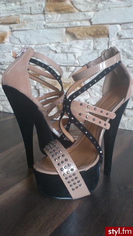 Szpilki Buty Moda