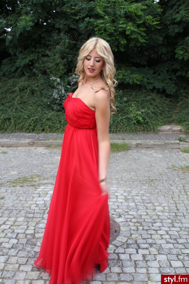 Sukienki Moda