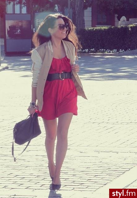 Sukienki Moda