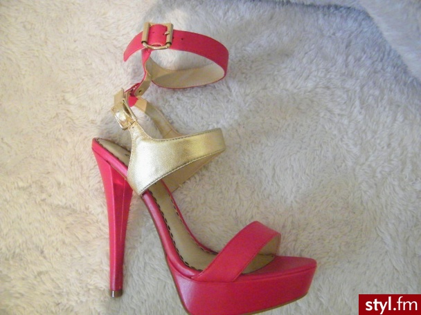 Szpilki Buty Moda