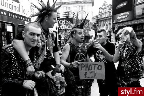 Punk Rock Alternatywne Średnie Fryzury