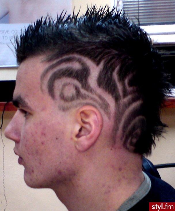 new hair tatoo - Punk Rock Alternatywne Średnie Fryzury