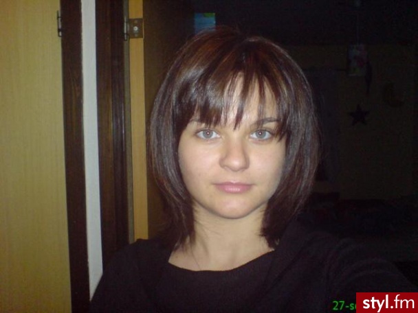 Średnie Fryzury