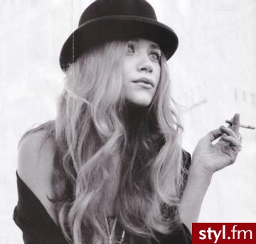 Mary Kate Olsen xD - Nakrycia głowy Dodatki Moda