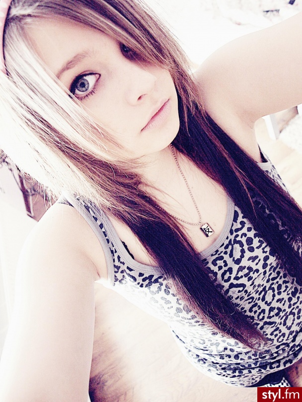 xbchshxgksdklghs. ja 8D - Długie Fryzury