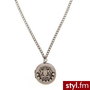 Valmont Long Locket - Fallon - Polyvore. Pobrano ze strony: http://www.polyvore.com/valmont_long_locket/thing?id=22684905#1298911464490 - Pozostałe Dodatki Moda